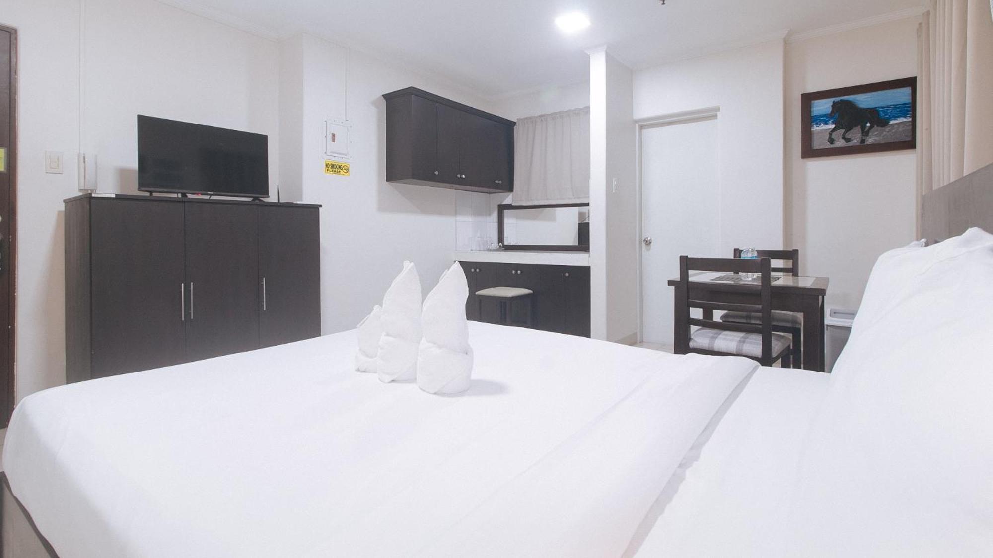 Urbanview At Evangelista Street Makati Makati City Bagian luar foto