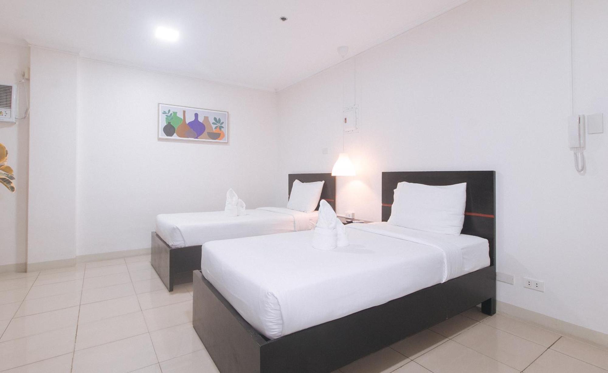Urbanview At Evangelista Street Makati Makati City Bagian luar foto